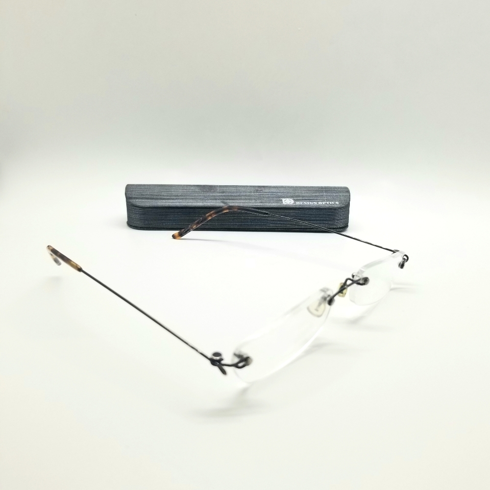 Design Optics Frameless Eyeglasses With Case